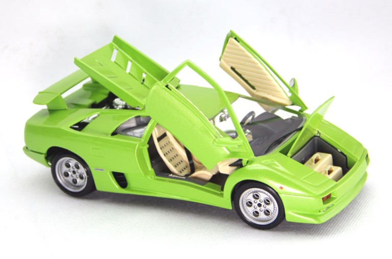 Bburago  Lamborghini Diablo 1:18