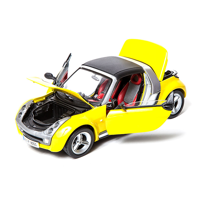 Bburago  Smart roadster 1:18